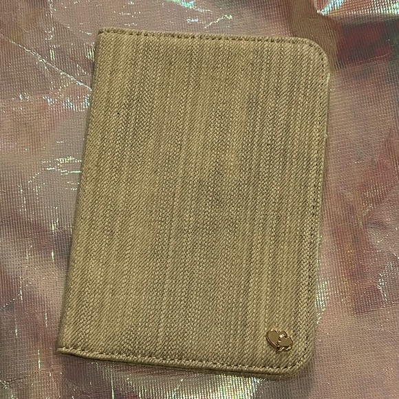 Stoney Clover Lane denim passport case and luggage tag set (both included) - Picture 3 of 8